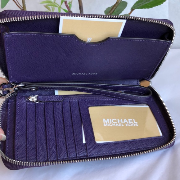 🌹Michael Kors Wallet🌹 - Picture 7 of 8